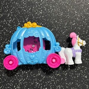 Fisher-Price Little People Disney Princess Cinderella's Dancing Carriage